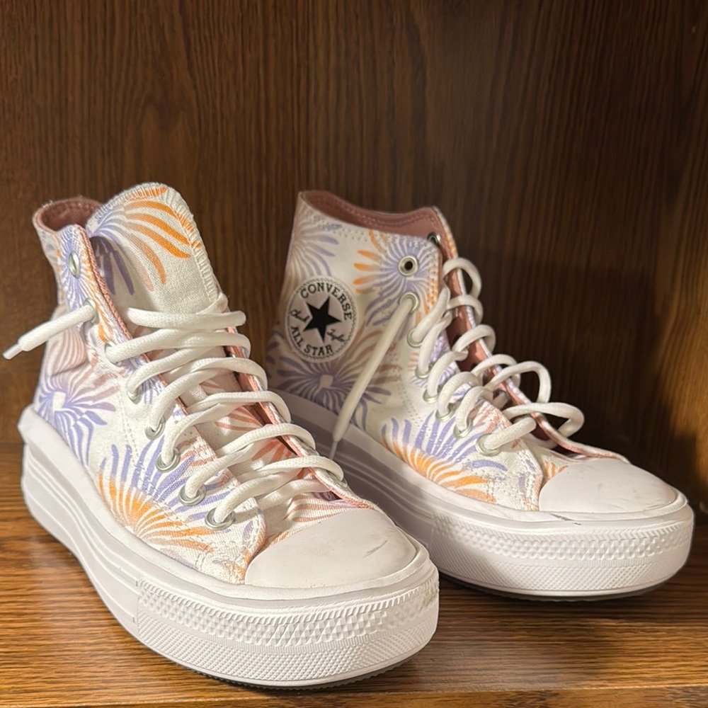 Converse Women's Floral High-Top Sneakers - White and Purple